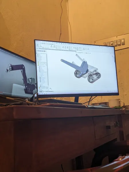 Mechanical-model development from the poultry-robot archive.