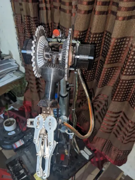 The manipulator assembly viewed from above.