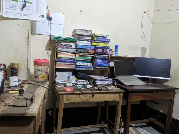 Books and equipment at the evolving workbench.
