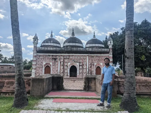 A visit to a historic building from the country-tour archive.