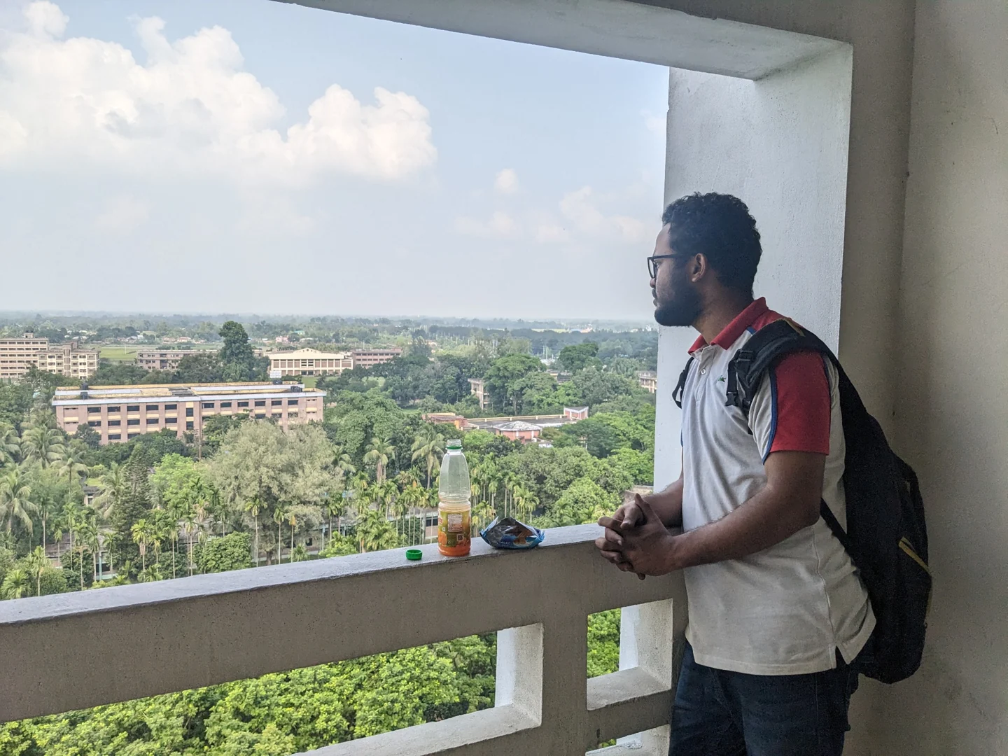 A quiet view across campus between the busy parts of university life.
